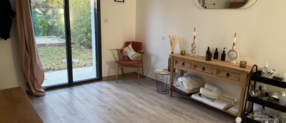 Maison 5 pièces de 130 m² à Grignan (26230)