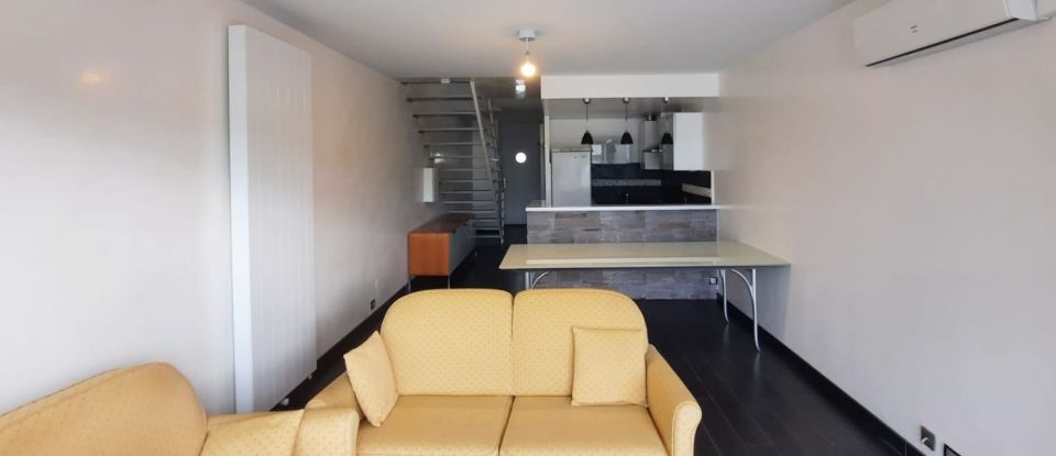 Apartment 3 rooms of 72 m² in Le Grau-du-Roi (30240)