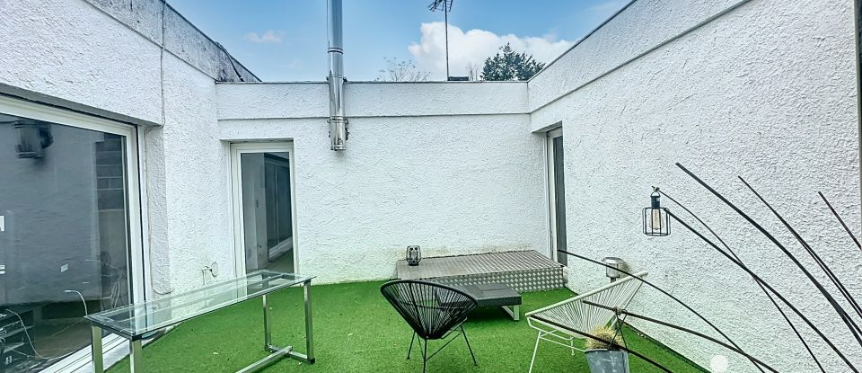 Maison 10 pièces de 257 m² à Dax (40100)