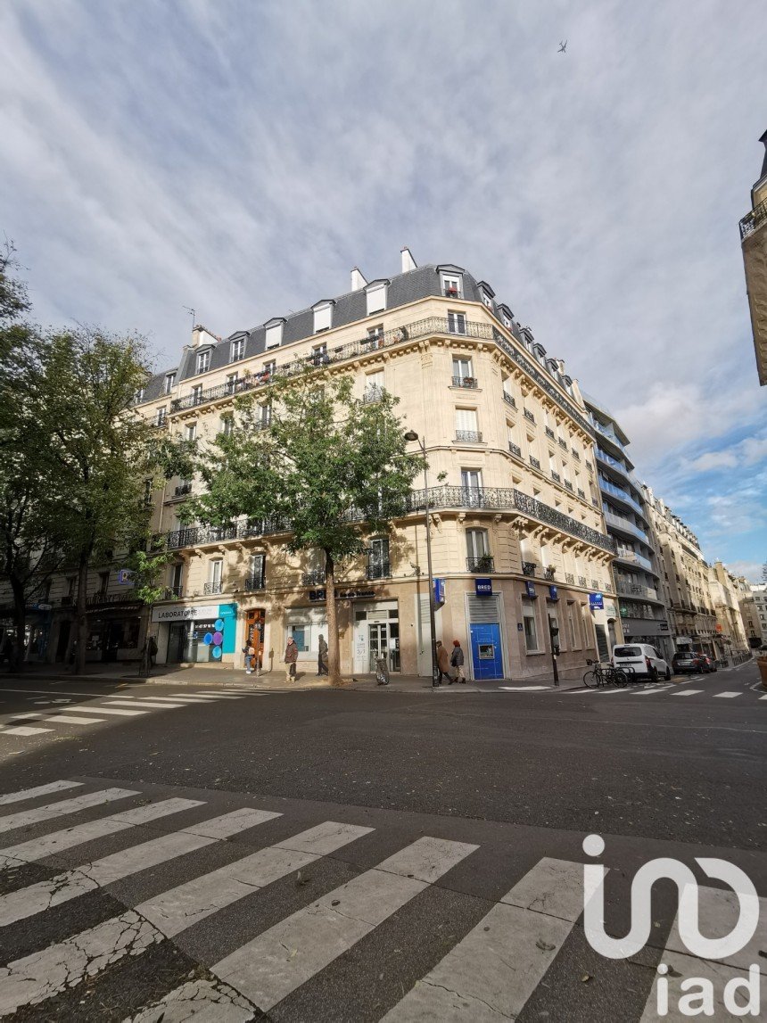 Appartement 3 pièces de 55 m² à Paris (75020)