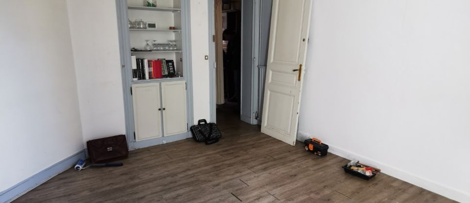 Appartement 3 pièces de 55 m² à Paris (75020)