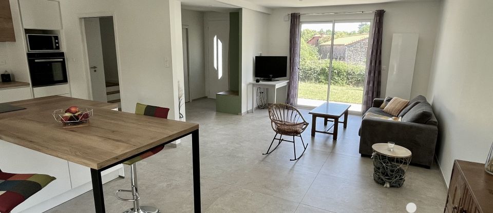 Maison 4 pièces de 97 m² à Cugand (85610)