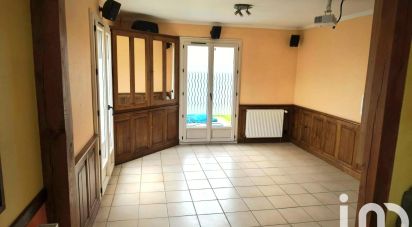 Traditional house 9 rooms of 200 m² in Courtenay (45320)