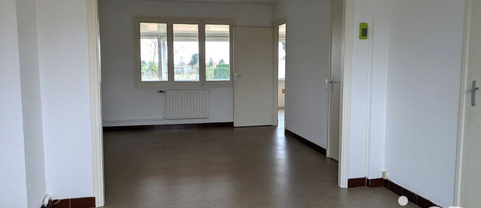 Traditional house 4 rooms of 81 m² in Cambrai (59400)