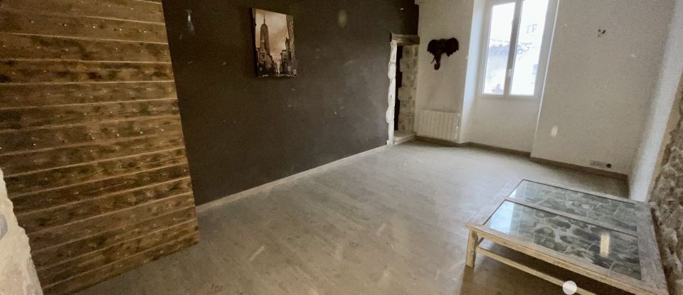 Maison 14 pièces de 400 m² à Bourg-Saint-Andéol (07700)