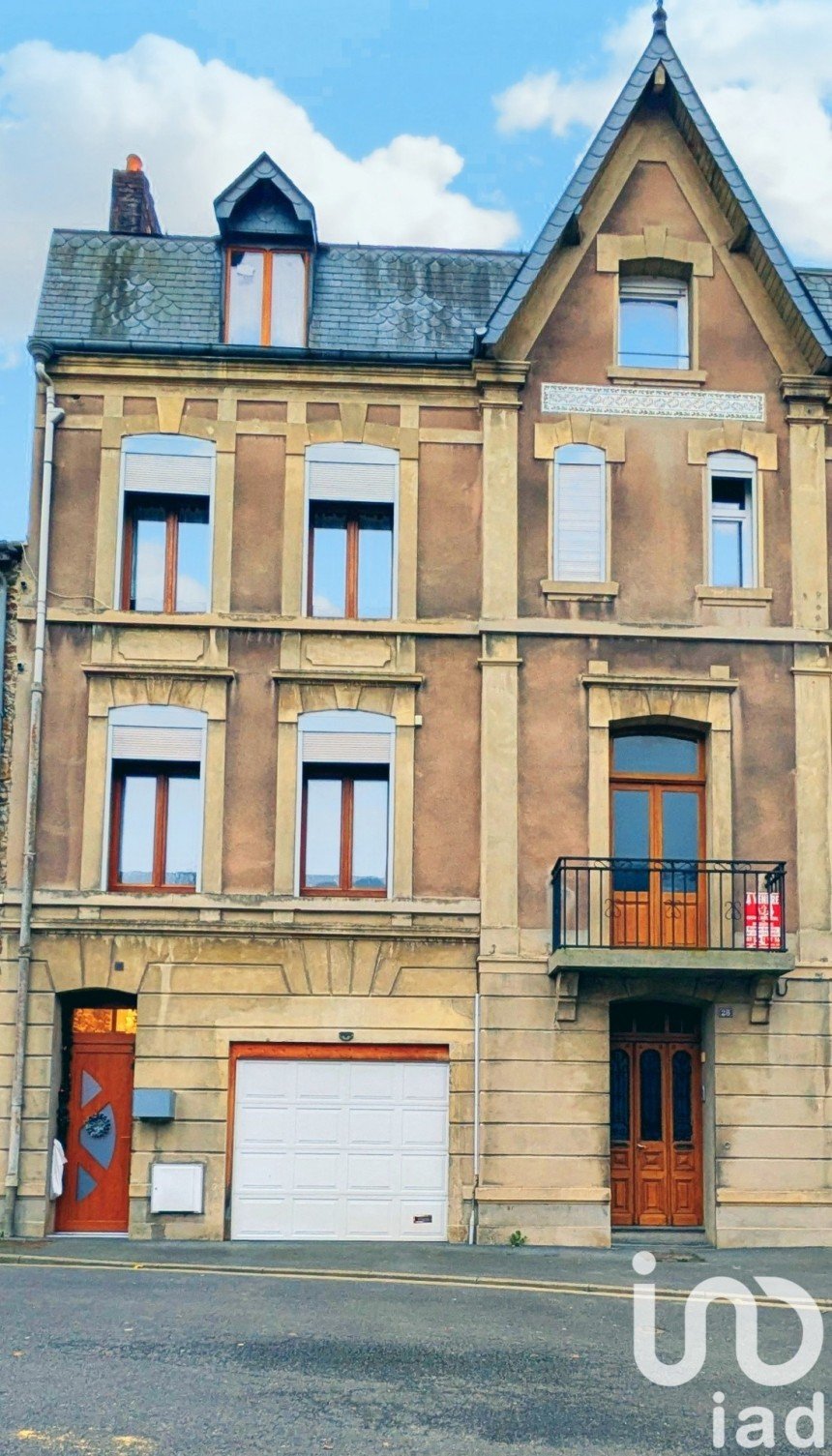 Maison traditionnelle 5 pièces de 104 m² à Haybes (08170)