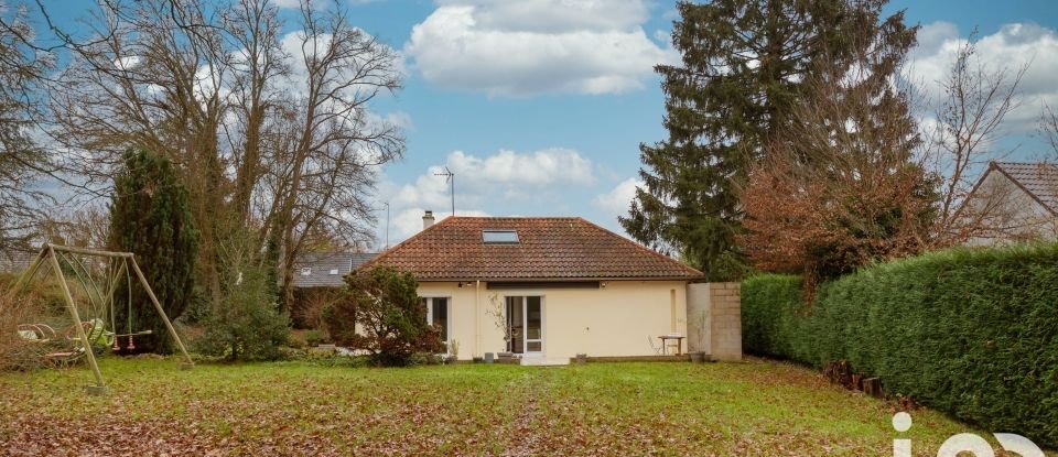 House 5 rooms of 128 m² in Lésigny (77150)