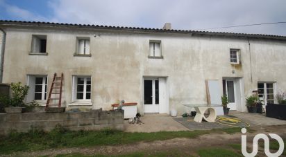 Maison de village 7 pièces de 120 m² à Bords (17430)