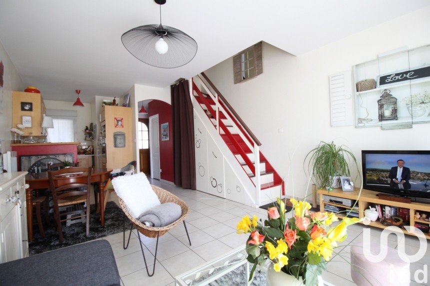 Town house 3 rooms of 65 m² in Niort (79000)