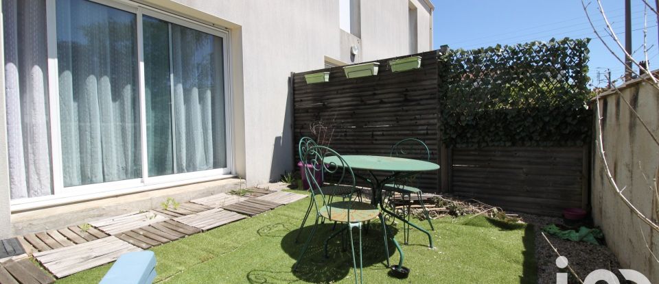 Town house 3 rooms of 65 m² in Niort (79000)