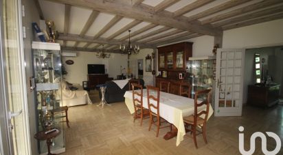 House 5 rooms of 220 m² in Pont-l'Abbé-d'Arnoult (17250)