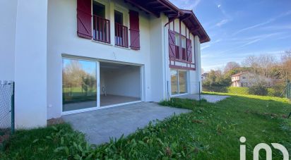 Pavilion 4 rooms of 93 m² in Ustaritz (64480)