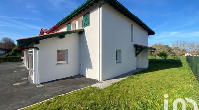 Pavillon 4 pièces de 93 m² à Ustaritz (64480)