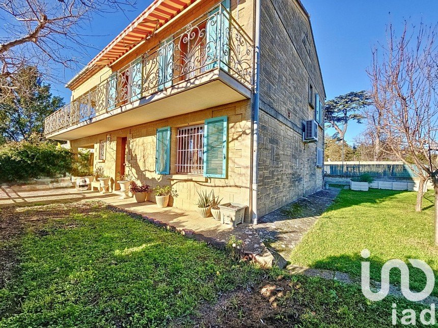 House 4 rooms of 104 m² in Le Pontet (84130)