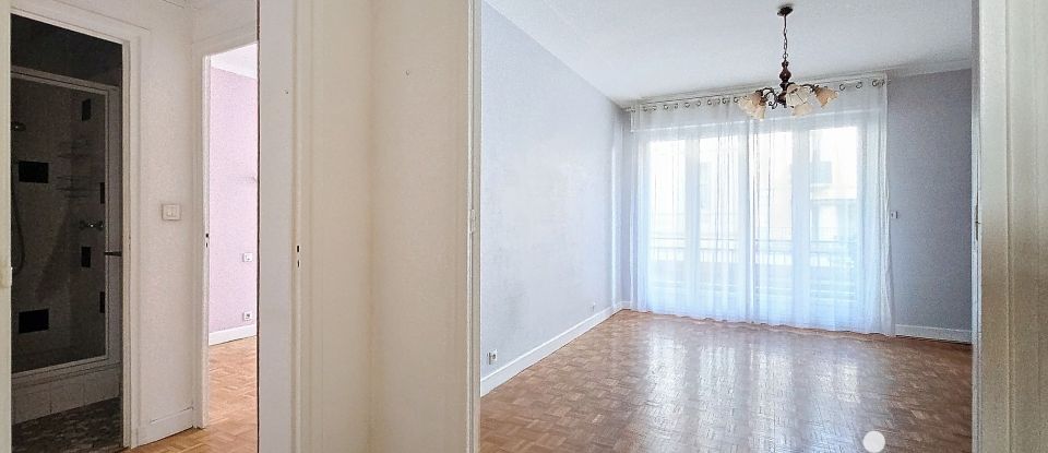 Appartement 2 pièces de 53 m² à Vichy (03200)