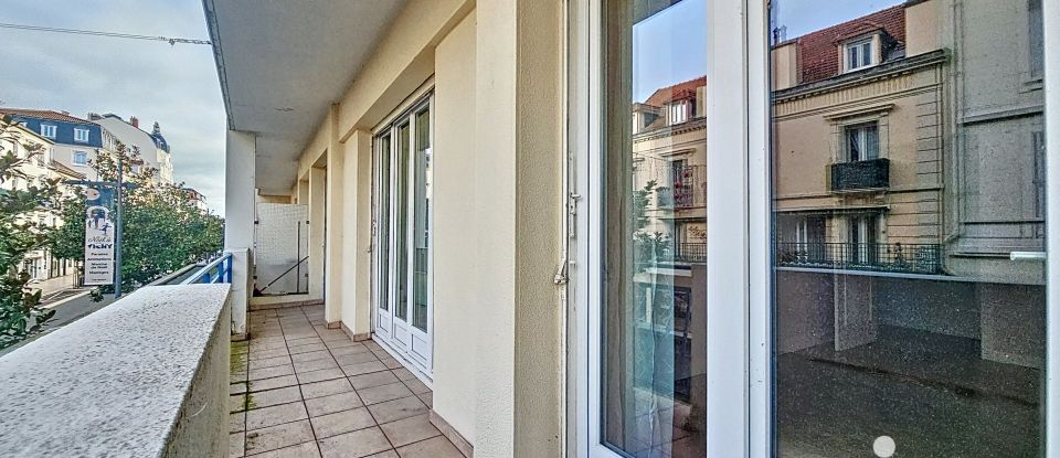 Appartement 2 pièces de 53 m² à Vichy (03200)