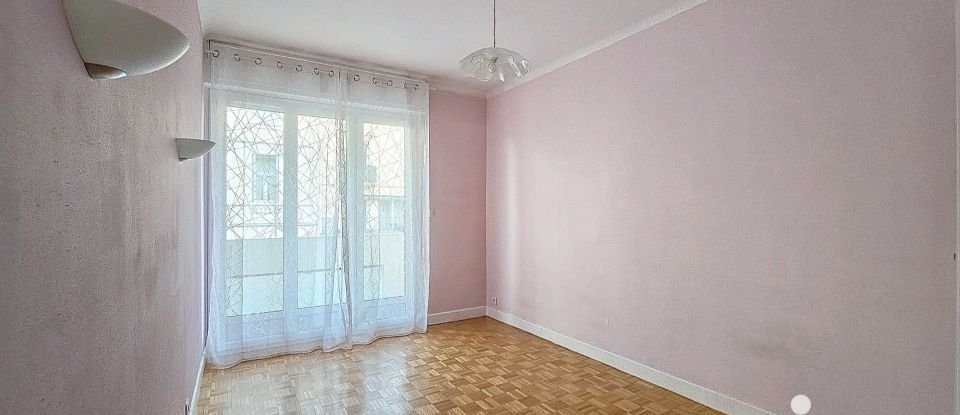 Appartement 2 pièces de 53 m² à Vichy (03200)