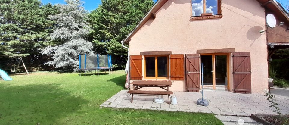 Maison 7 pièces de 158 m² à Neuvy-en-Dunois (28800)