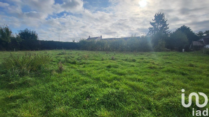 Land of 569 m² in Pannes (45700)