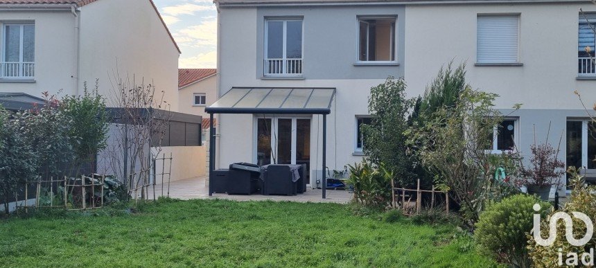 Maison 5 pièces de 91 m² à Le Pellerin (44640)