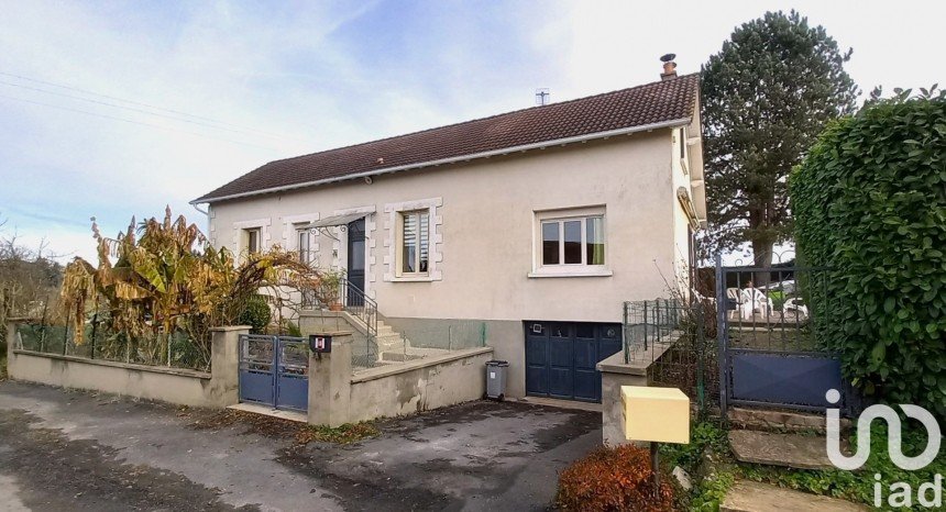 House 5 rooms of 134 m² in Saint-Yrieix-la-Perche (87500)