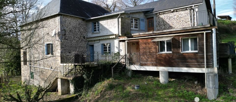 Maison de campagne 9 pièces de 249 m² à Aramits (64570)