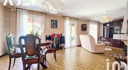 Traditional house 5 rooms of 120 m² in Solliès-Toucas (83210)