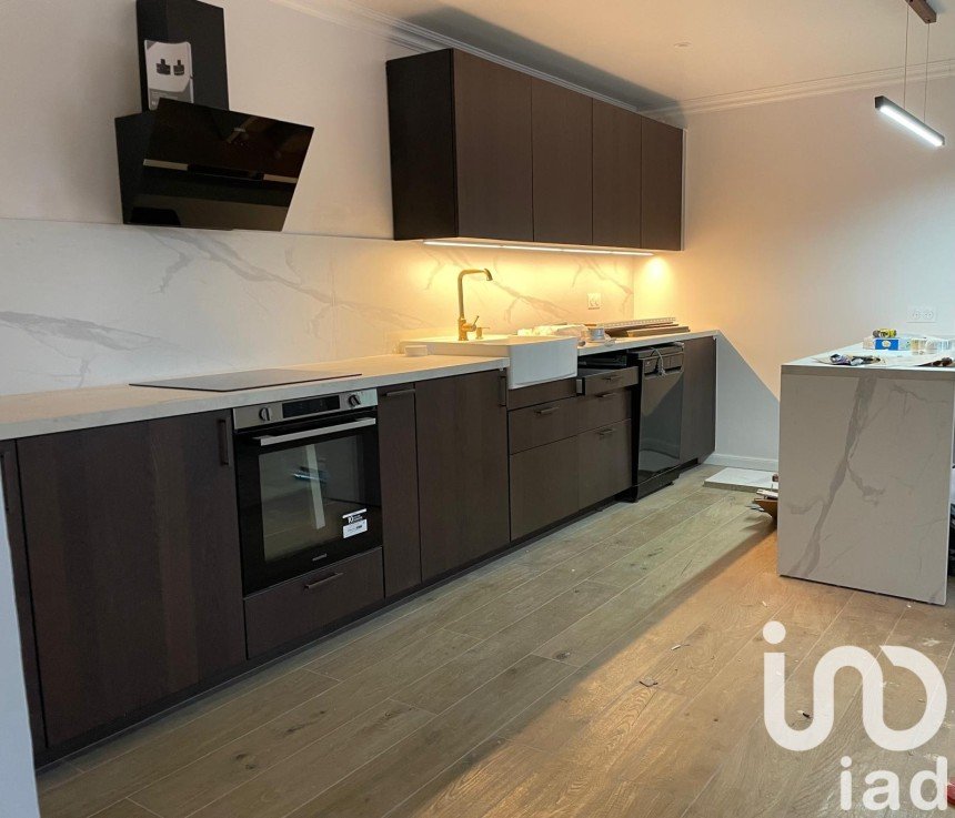 Apartment 5 rooms of 95 m² in Reims (51100)