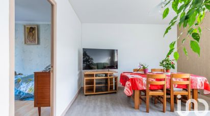 Appartement 4 pièces de 66 m² à Sainte-Geneviève-des-Bois (91700)