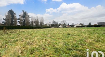 Land of 881 m² in Champenard (27600)