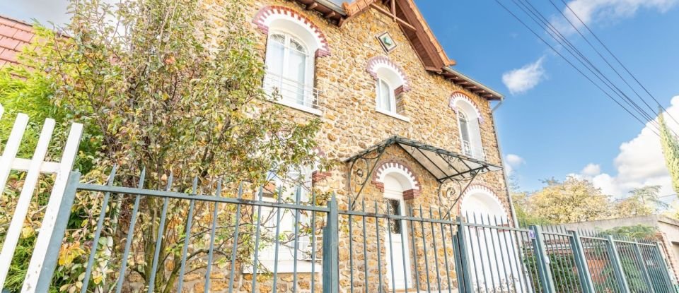 Maison 5 pièces de 121 m² à Choisy-le-Roi (94600)