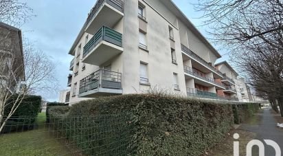 Apartment 3 rooms of 53 m² in Sainte-Geneviève-des-Bois (91700)