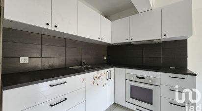 Appartement 3 pièces de 52 m² à Marseille (13008)