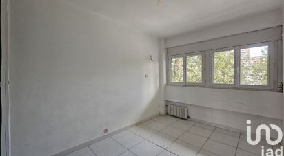 Appartement 3 pièces de 52 m² à Marseille (13008)