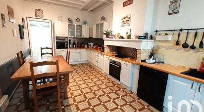 House 6 rooms of 245 m² in Gardegan-et-Tourtirac (33350)