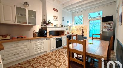 House 6 rooms of 245 m² in Gardegan-et-Tourtirac (33350)