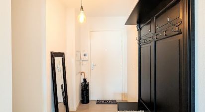 Appartement 3 pièces de 61 m² à Bordeaux (33300)