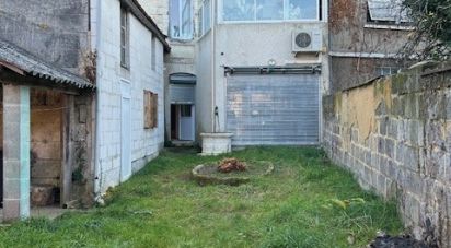 Immeuble de 186 m² à Ruelle-sur-Touvre (16600)