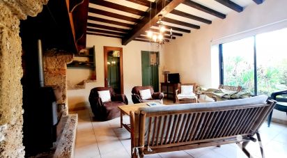 Country house 10 rooms of 184 m² in Maupas (32240)