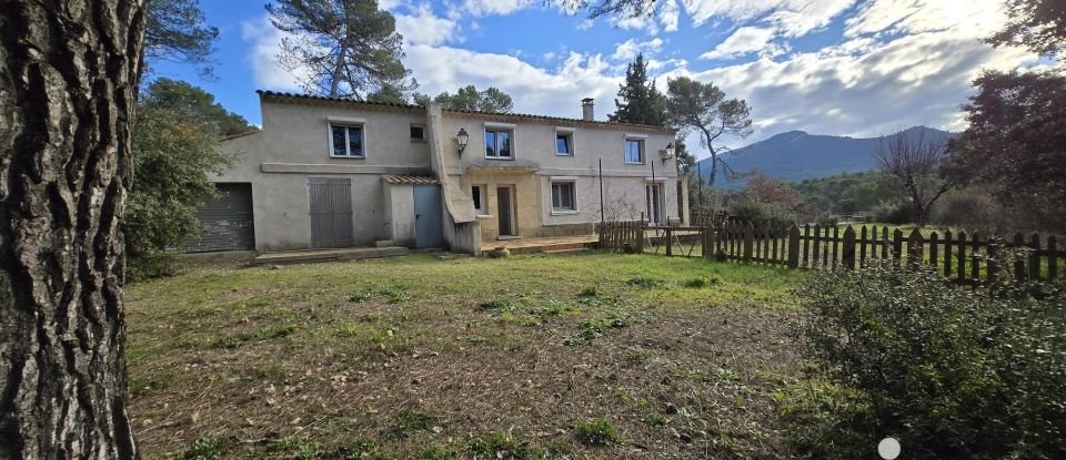 Maison de campagne 5 pièces de 183 m² à Jouques (13490)