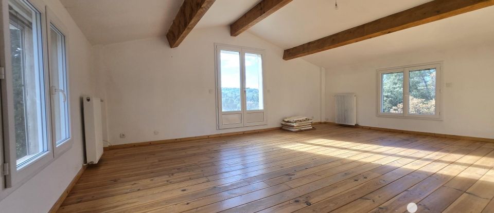 Maison de campagne 5 pièces de 183 m² à Jouques (13490)