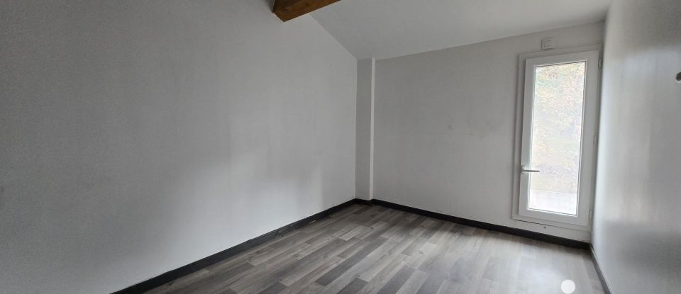 Maison de campagne 5 pièces de 183 m² à Jouques (13490)