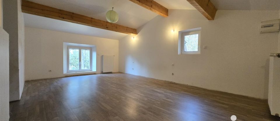 Maison de campagne 5 pièces de 183 m² à Jouques (13490)