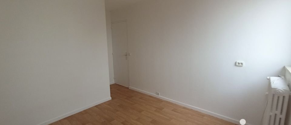 Apartment 3 rooms of 76 m² in Roubaix (59100)