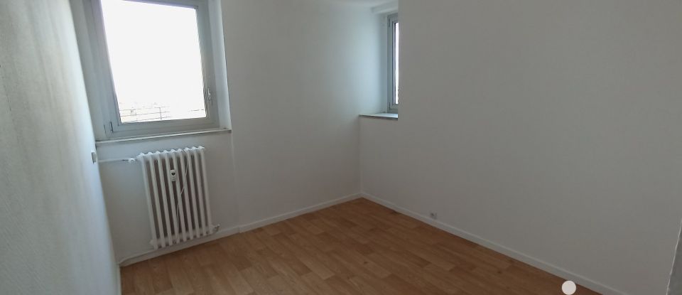 Apartment 3 rooms of 76 m² in Roubaix (59100)