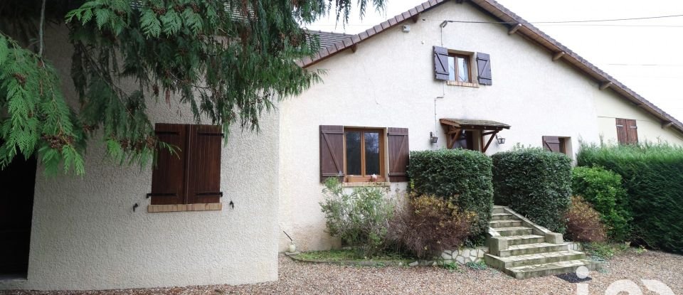 Traditional house 5 rooms of 115 m² in Chevreuse (78460)