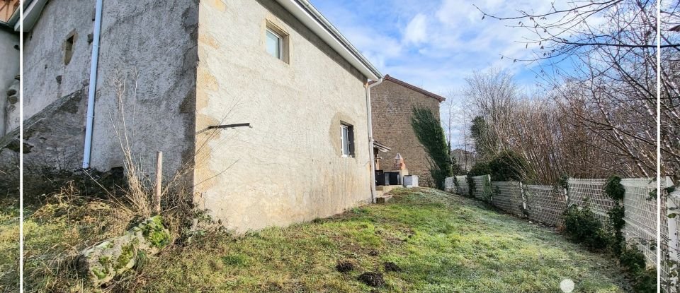 House 4 rooms of 105 m² in Verrières-en-Forez (42600)