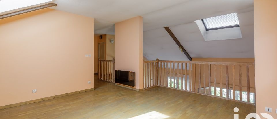 Duplex 6 rooms of 133 m² in Villeurbanne (69100)