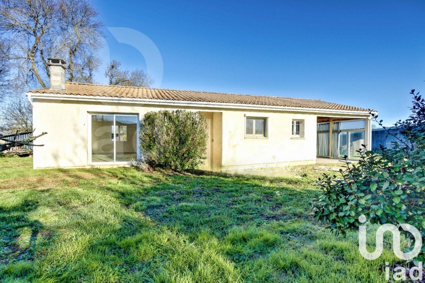 Maison 4 pièces de 88 m² à Gaillan-en-Médoc (33340)