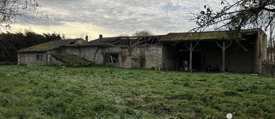 Longère 5 pièces de 350 m² à Brioux-sur-Boutonne (79170)